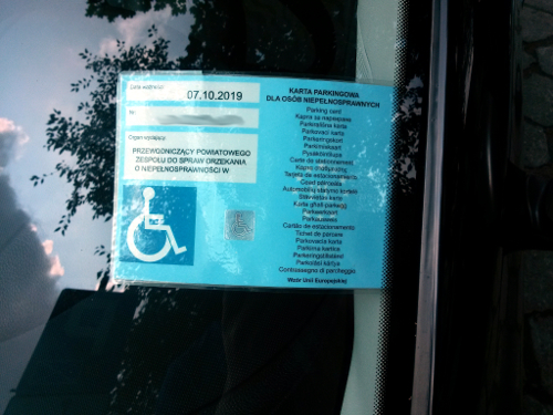 Karta parkingowa zgodna z nowym wzorem