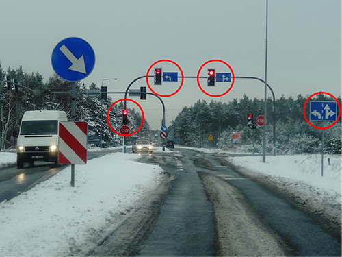 Oznakowanie pionowe pomaga zorientować się w sytuacji