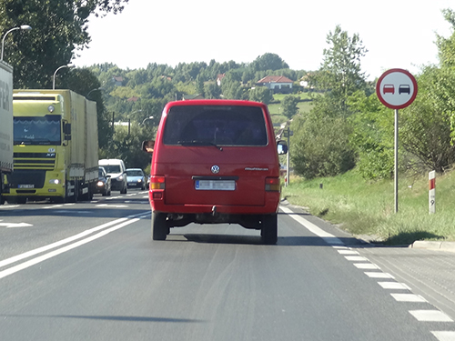 Zakaz wyprzedzania